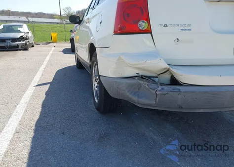 2008 Chrysler Pacifica Touring из США, поврежденный, VIN 2A8GM68X68R641476